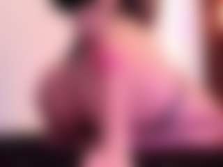 Live cam show with April-bowie - Latina MILF on PervPlay.com | colombia