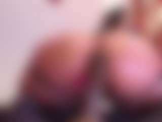 April-bowie's Live Sex Cam Show