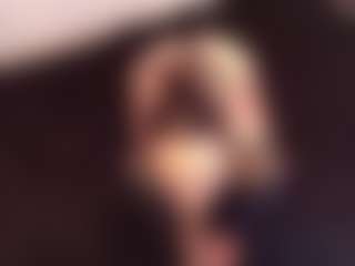 Live cam show with April-bowie - Fetish MILF on luckytryst.com
