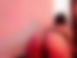 April-bowie MILF webcam performer live streaming