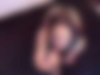 Live cam show with April-bowie - Brown Hair MILF on Dolls Live
