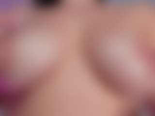 Mia Garcia's Live Sex Cam Show
