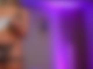 Live cam show with SabrinaJade - Athletic Latina on Nude Live Now