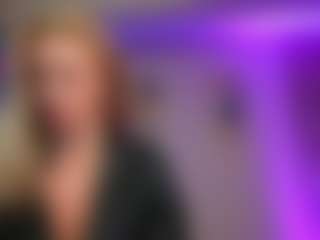 Live cam show with SabrinaJade - Spin on Camsoda Late Night