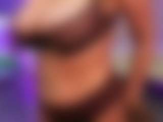 Live cam show with SabrinaJade - Blonde Hair Curvy on Fit Hotties