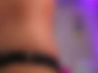 Live cam show with SabrinaJade - Squirt Curvy on TastyBlacksLive