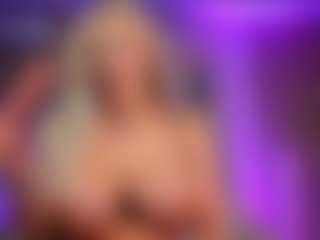 Live cam show with SabrinaJade - Bedroom Blonde Hair on Camsoda