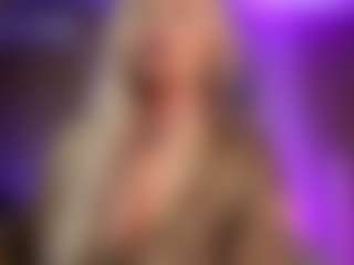 Live cam show with SabrinaJade - Bedroom on Fit Hotties