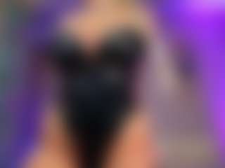 Live cam show with SabrinaJade - Fetish Big Tits on Camsoda