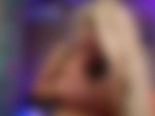 Live cam show with SabrinaJade - Shaved Pussy Latina on Dare Cams