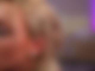 Live cam show with SabrinaJade - Blonde Hair Amateur on infinitiblacc.com