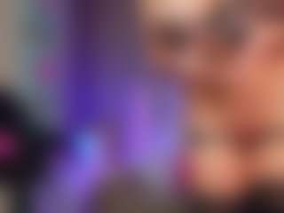 Live cam show with SabrinaJade - Shaved Pussy on x69.live