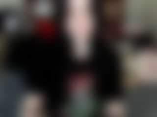 Malaikka MILF webcam performer live streaming