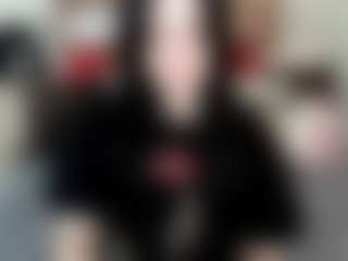 Live cam show with Malaikka - Young Adult Teen (18+) on slutload