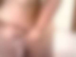Live cam show with abrilhotty - Big Nipples on parknlotfishbdy