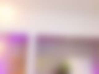 Live cam show with Leaasmith - Strip on Free Soda