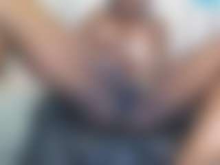 lovemaya4's Live Sex Cam Show