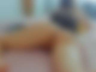 Live cam show with mariemarie03 - Cute on Camsoda