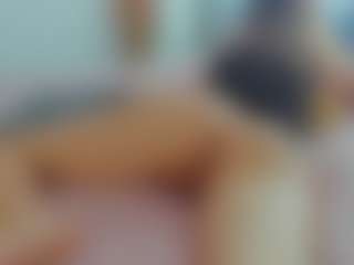 Live cam show with mariemarie03 - Hot on Camsoda