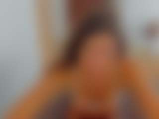 Live cam show with mariemarie03 - Living Room on UwU Esports