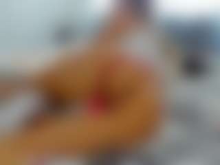 Live cam show with mariemarie03 - Living Room on CamClone