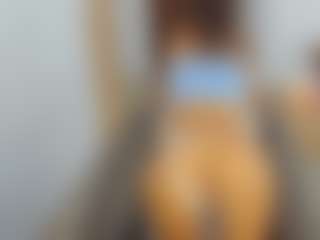 Live cam show with mariemarie03 - Living Room on fuklive.com