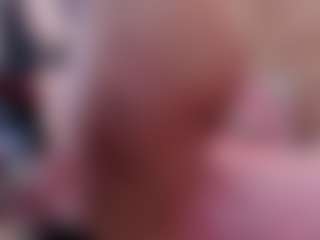 Live cam show with Melisa-Garcia - Smoking on Uber Horny