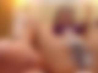 Live cam show with Melisa-Garcia - Moaning on Camsoda