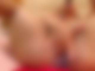 Live cam show with Melisa-Garcia - Flashing on AdultVida.com