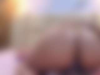 Live cam show with Melisa-Garcia - Double Penetration on sexylive.show