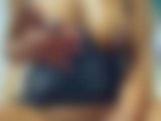 Live cam show with Melisa-Garcia - Smoke on Camsoda