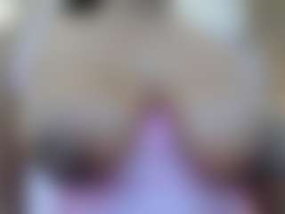 Live cam show with Melisa-Garcia - Smoke on xfollow cams