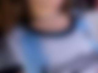 Live cam show with Estef_coll - Camel Toe on parknlotfishbdy