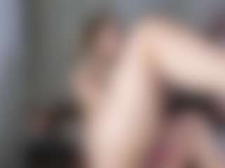 Live cam show with Estef_coll - BBW on dropp.cam
