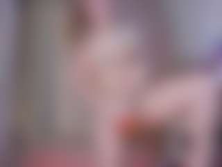 Live cam show with Estef_coll - Fingering on Camsoda