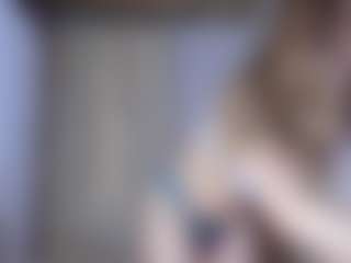 Live cam show with Estef_coll - Smoking on fuklive.com