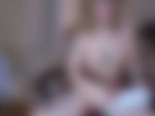 Live cam show with Estef_coll - Camel Toe on WildCum