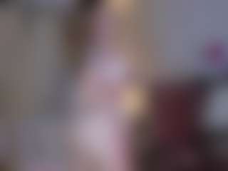 Live cam show with Estef_coll - Smoking on Camsoda