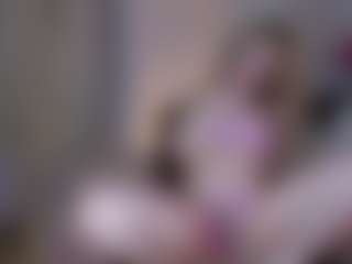 Live cam show with Estef_coll - Smoking on Camsoda