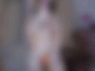 Live cam show with Estef_coll - Nipple Piercings on camwithhim.com