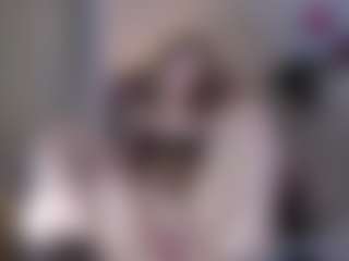 Live cam show with Estef_coll - Smoking on Big Tits