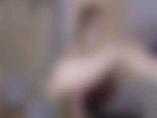 Live cam show with Estef_coll - BBW on StripNow