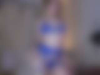 Live cam show with Estef_coll - Fingering on Camsoda