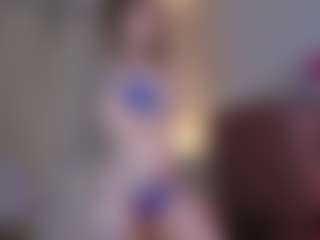 Live cam show with Estef_coll - Wet on live.xheat.ai