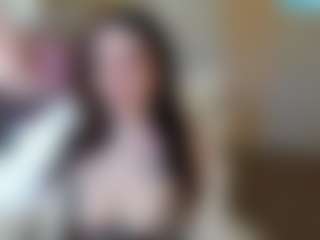 Pokaz na żywo z Liz White 333 - Bush na Camsoda