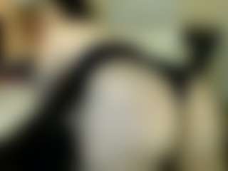 Live cam show with Liz White 333 - Orgasm on friskycurves.com