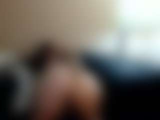 Live cam show with Liz White 333 - Bra on Camming Site