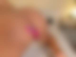 Mia-crawford's Live Sex Cam Show