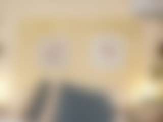 Live cam show with Mia-crawford - Ebony Teen (18+) on StripNow