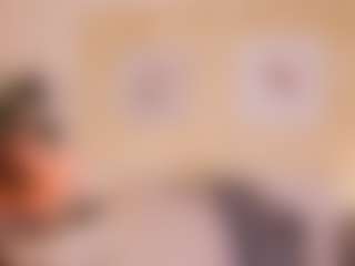 Live cam show with Mia-crawford - Black Dildo on TeamSkeetLive